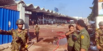 শাহজালাল বিমানবন্দরের কার্গো ভিলেজে অগ্নিকাণ্ডের পরও বিশৃঙ্খলা: বিলম্বিত ফ্লাইট, তদন্তে দুটি কমিটি
